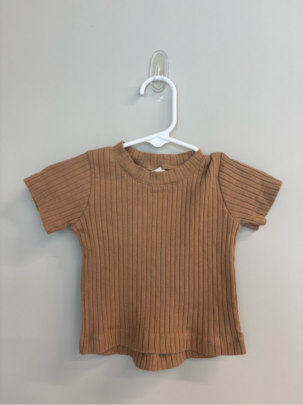 Kate Quinn Ribbed Tee 3-6M